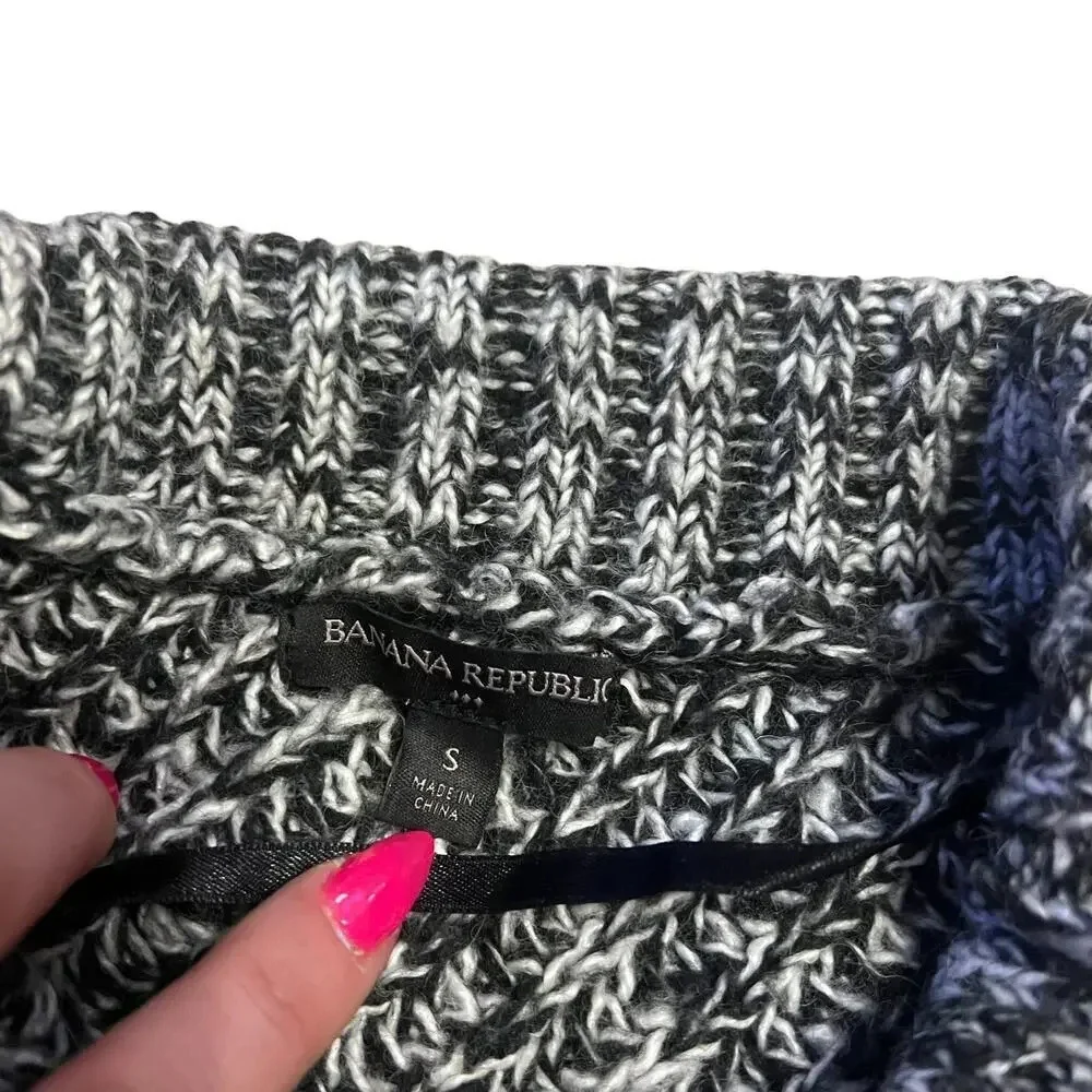 Banana‎ Republic Factory Women's Small Gray Wool Blend Cowl Neck Poncho Sweater